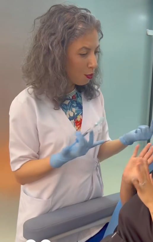 Dr. Nahed Fathi Ahmed - Chirurgien Plasticien et Esthétique à Agadir, spécialiste en chirurgie plastique